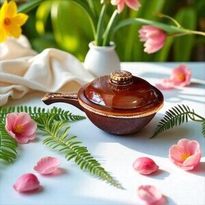 Hull USA Drown Drip Glazed Bean Pot